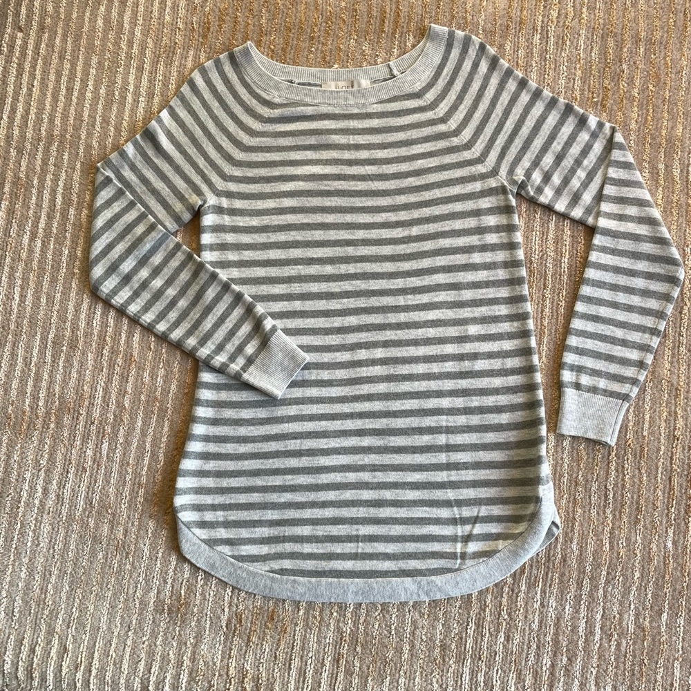 LOFT Gray Striped Tunic Sweater | Small
